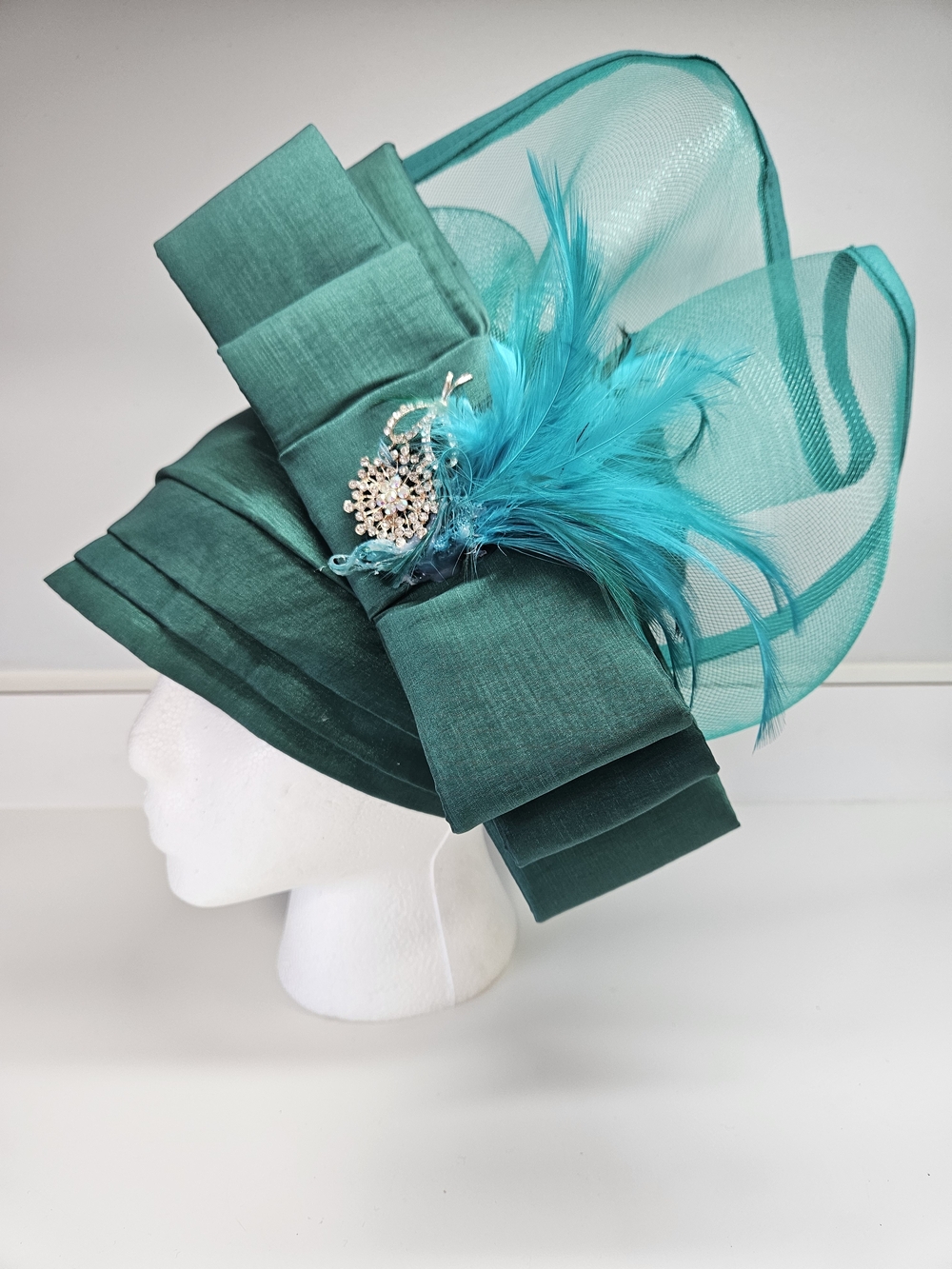 VINTAGE Green Bow Feather Rhinestone Over the Top Ruched Back Fascinator Hat